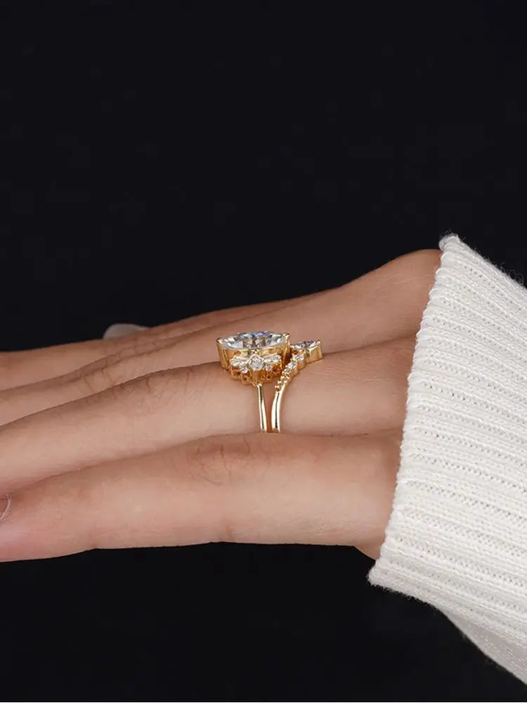 Zircon Ring