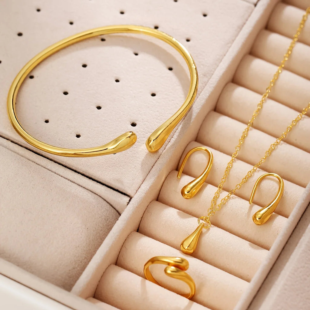 Gold Quartz Jewelry Set